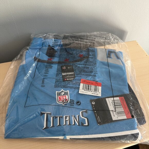 Derrick Henry | TN Titans Nike Jersey | Ladies Cut | L | NWT - Picture 4 of 4